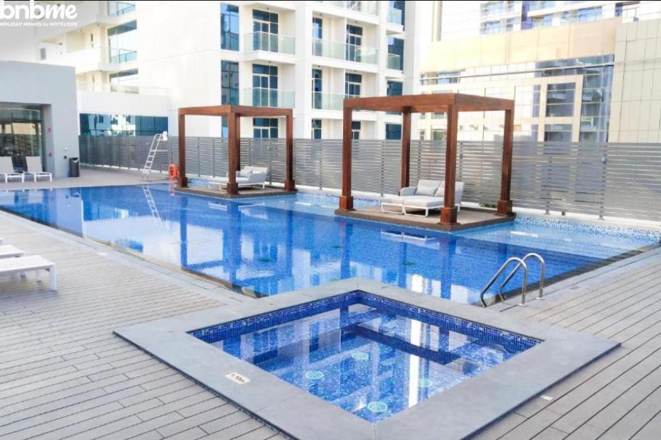 Bnbmehomes - Beautiful Lake View Studio Near Marina - 1504 Dubai Dış mekan fotoğraf